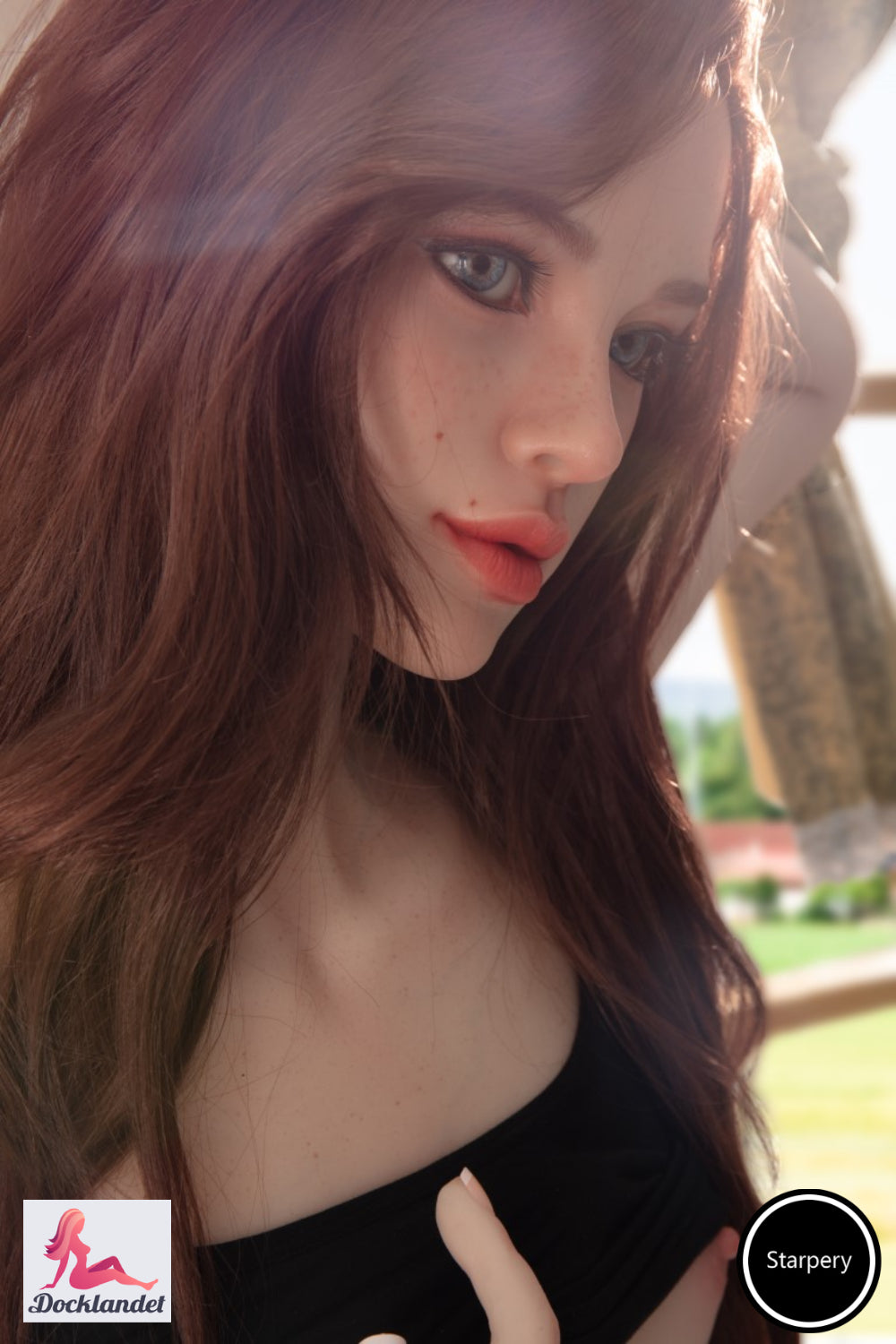 Lalka erotyczna o długości 171 cm z A-cup od znanych Starpery Doll.