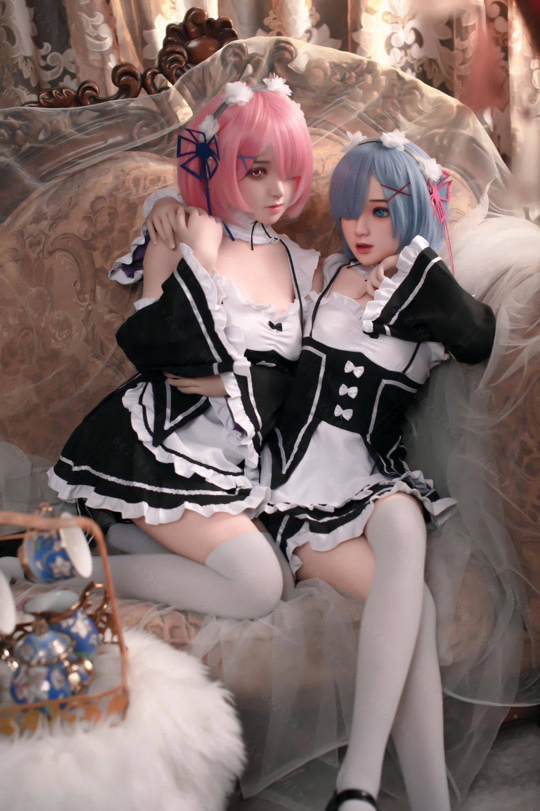 Lalka seksu w ramce (Bezlya Doll 149cm D-cup 2.0 TPE + silikon)