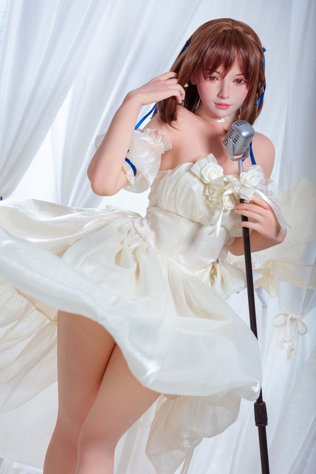 Holly Sex Doll (Bezlya Doll 155 cm B-cup 2,0 tpe+silikon)