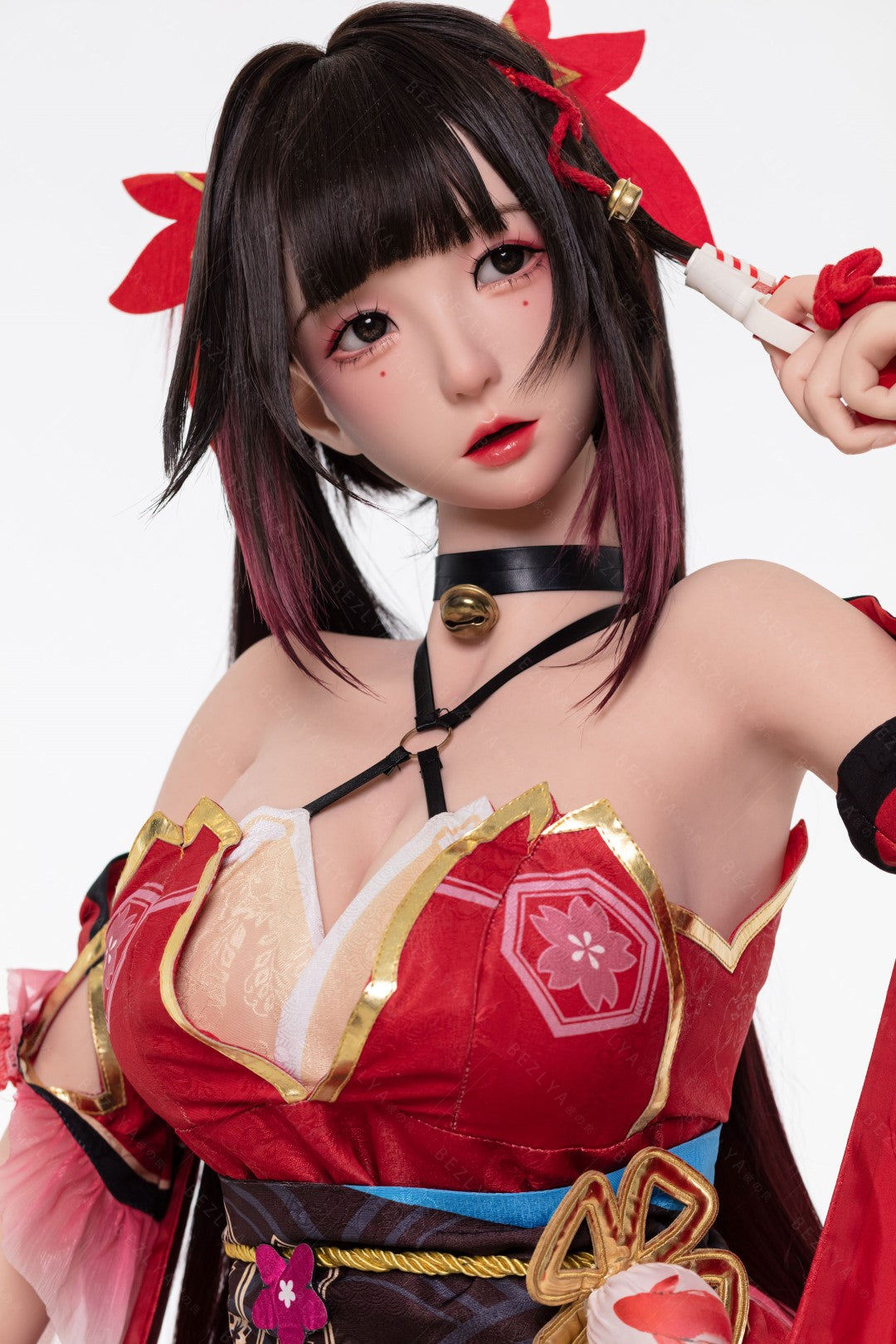 Błyszcząca lalka seksu (Bezlya Doll 155cm E-cup Silikon 2,2CF)