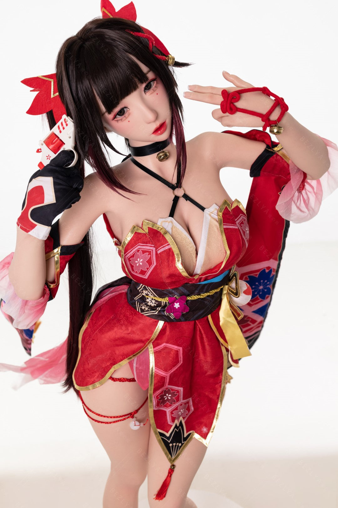 Błyszcząca lalka seksu (Bezlya Doll 155cm E-cup Silikon 2,2CF)