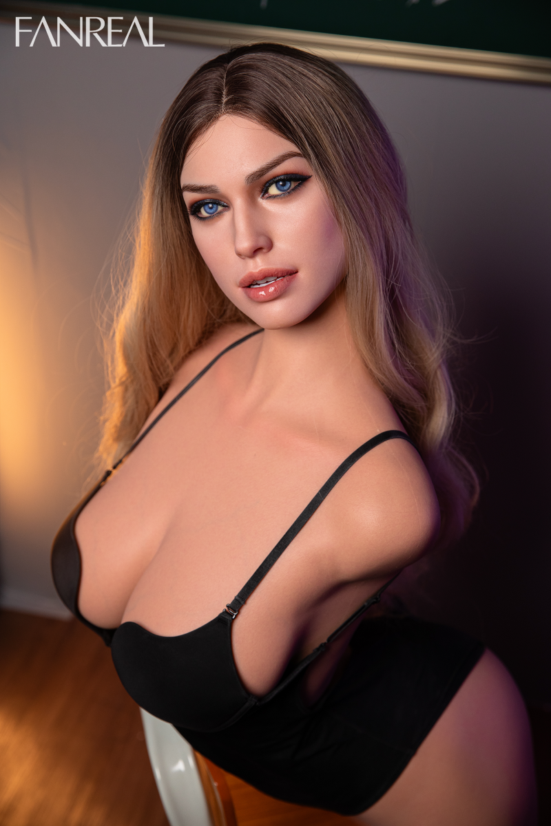 Della torso Sex doll (FanReal Doll 111cm f-cup RST silicone)