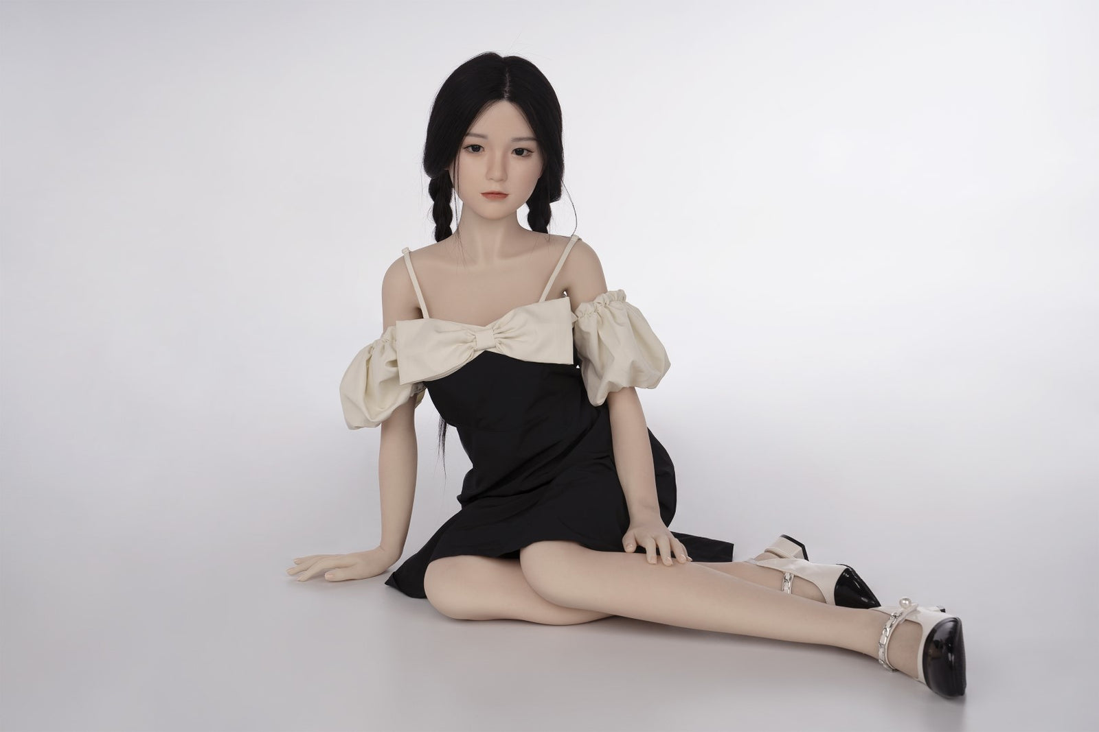 Hannah Sex doll (AXB Doll 140cm C-cup GD13-1 TPE+silicone)