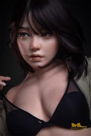Lalka erotyczna Eileen (Irontech Doll 163cm B-cup S40 Silikon)