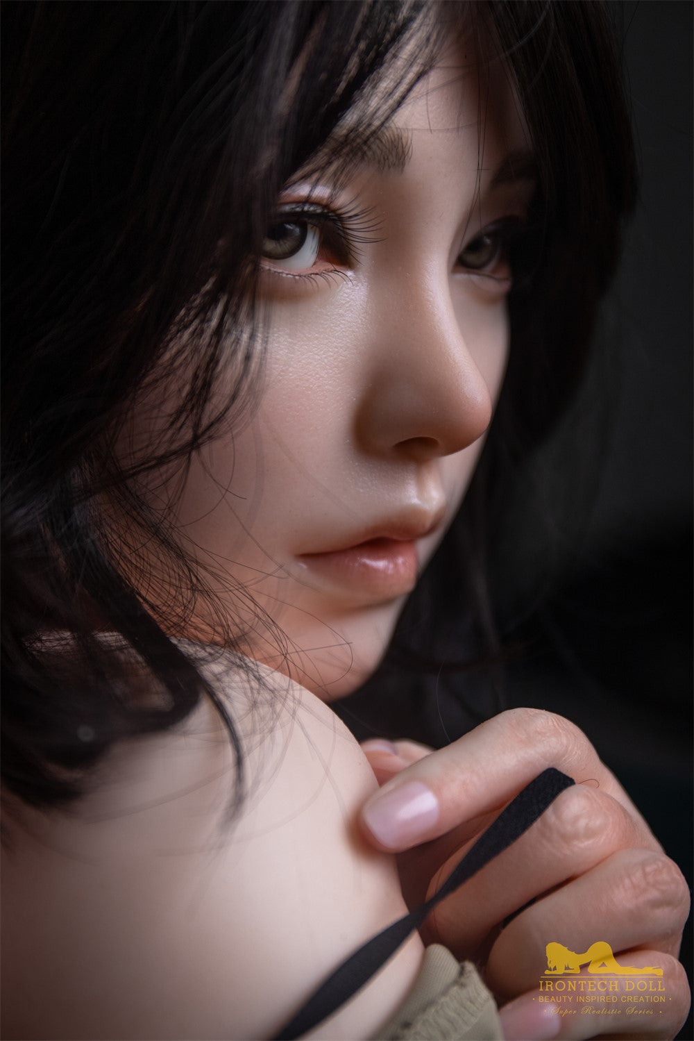 Lalka erotyczna Eileen (Irontech Doll 163cm B-cup S40 Silikon)