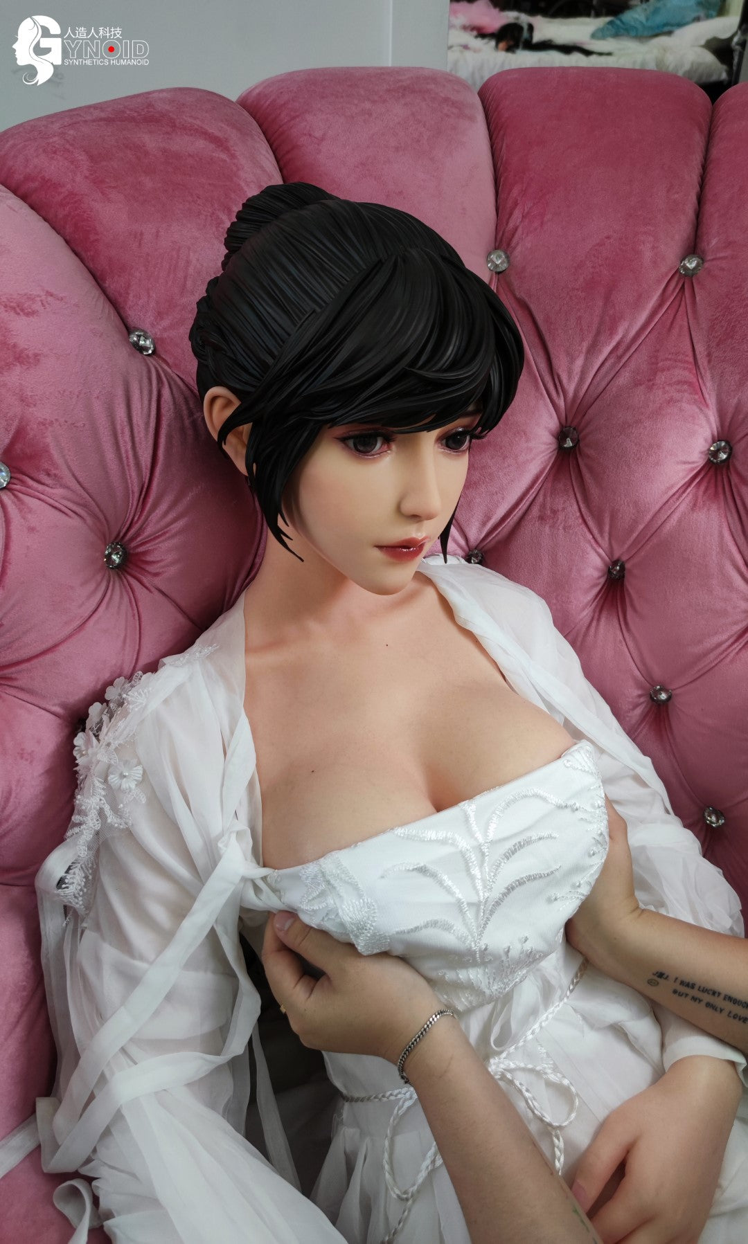 Sex doll Arina Model 18 (Gynoid Doll 168cm F-cup silicone)