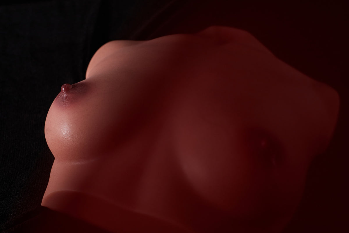 Lalka seksu z piersiami (S) tułowia (Climax Doll Pro B-cup Silikon)