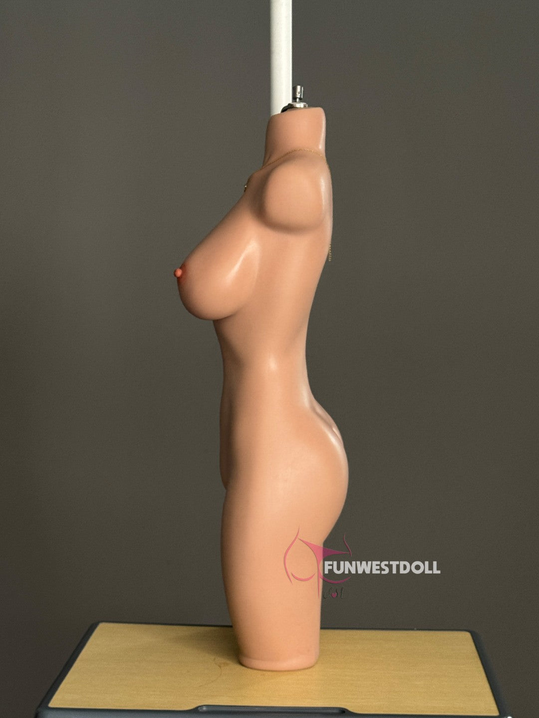 Lalka seksu z tułowiem Lily (FunWest Doll 95cm D-cup #036S Silikon)