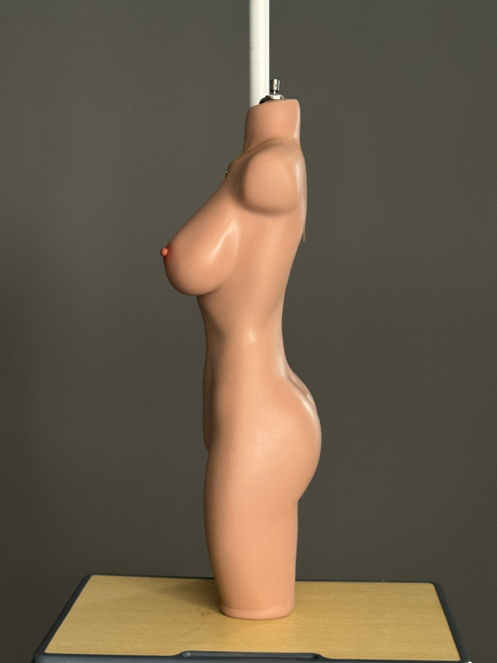 Bella Torso Sexdocka (FunWest Doll 95cm D-Kupa #037SJ Silikon)
