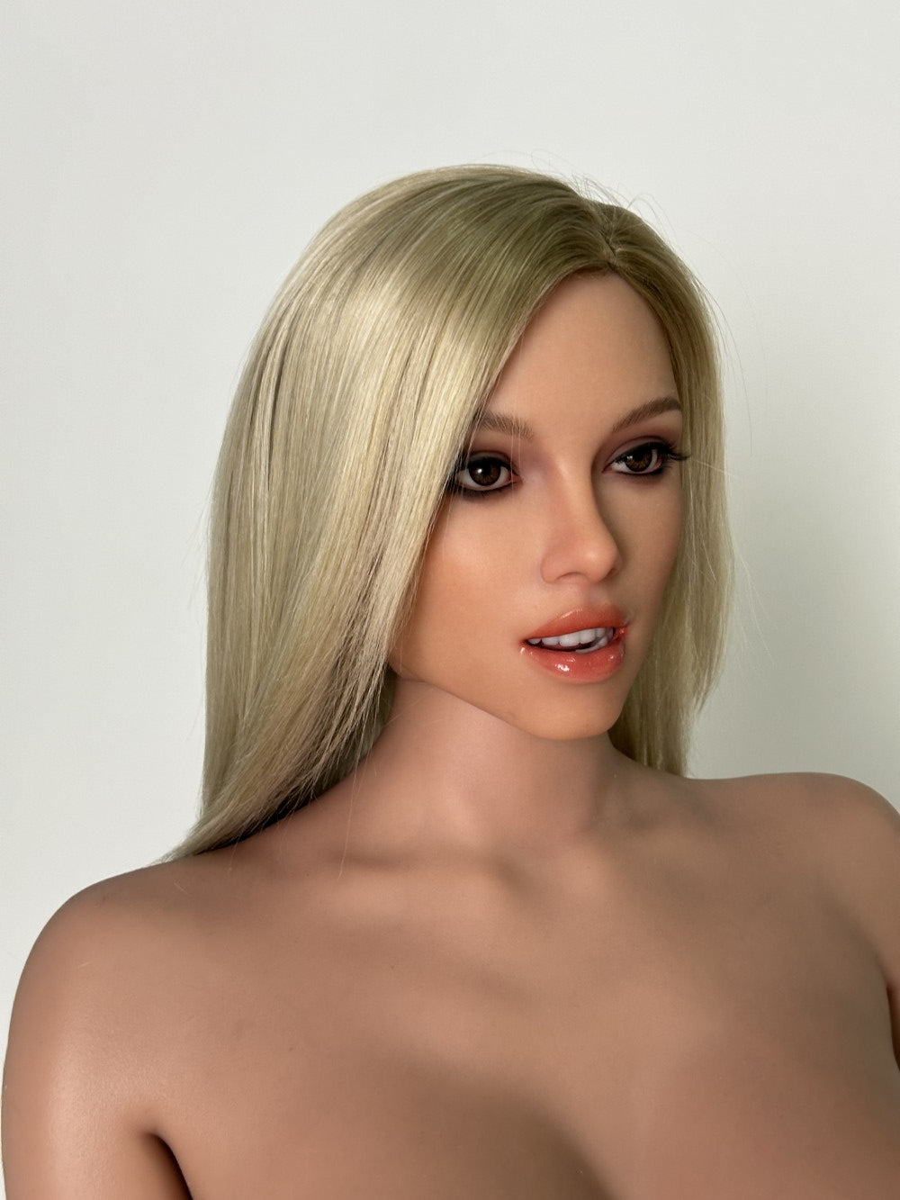 Lily Sex Doll (Zelex 170 cm C-cup GE146-1 silikon)