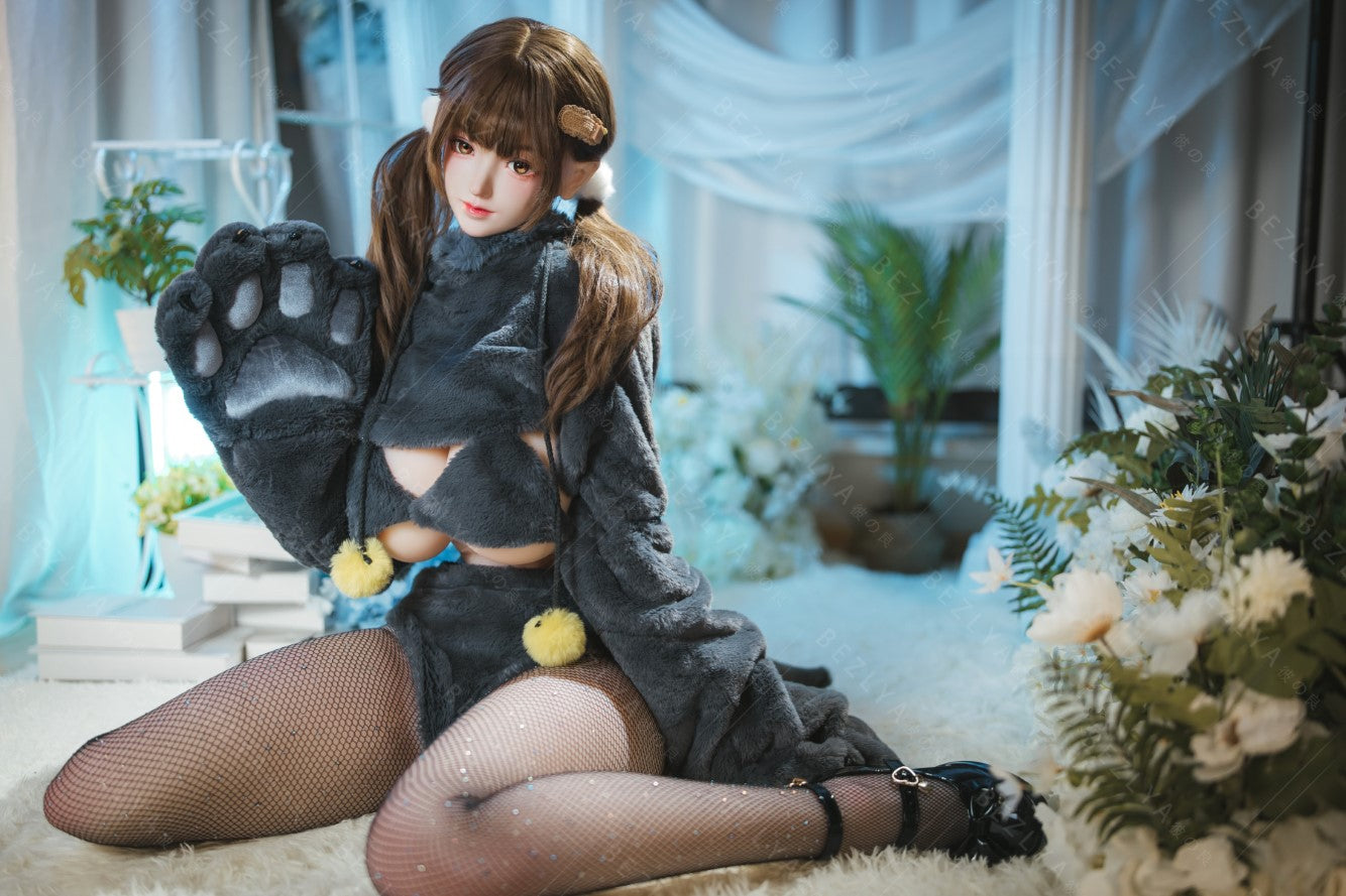 Paeonia Sex Doll (Bezlya Doll 155 cm f-cup 2,0 tpe+silikon)