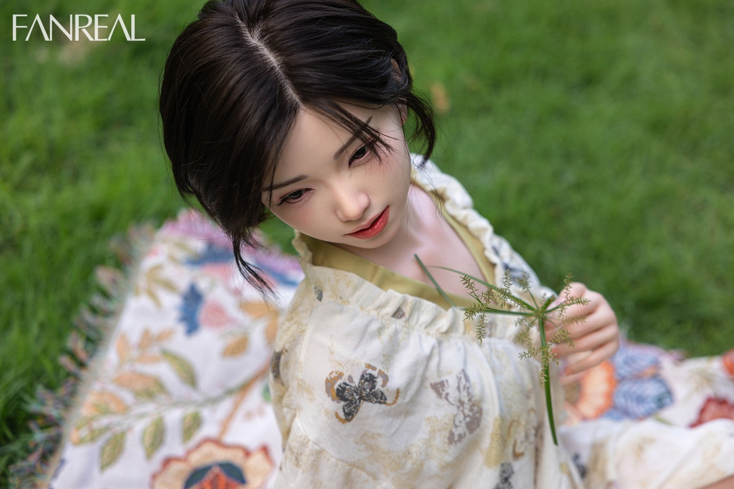 Molly Sex doll (FanReal Doll 153cm B-cup silicone)