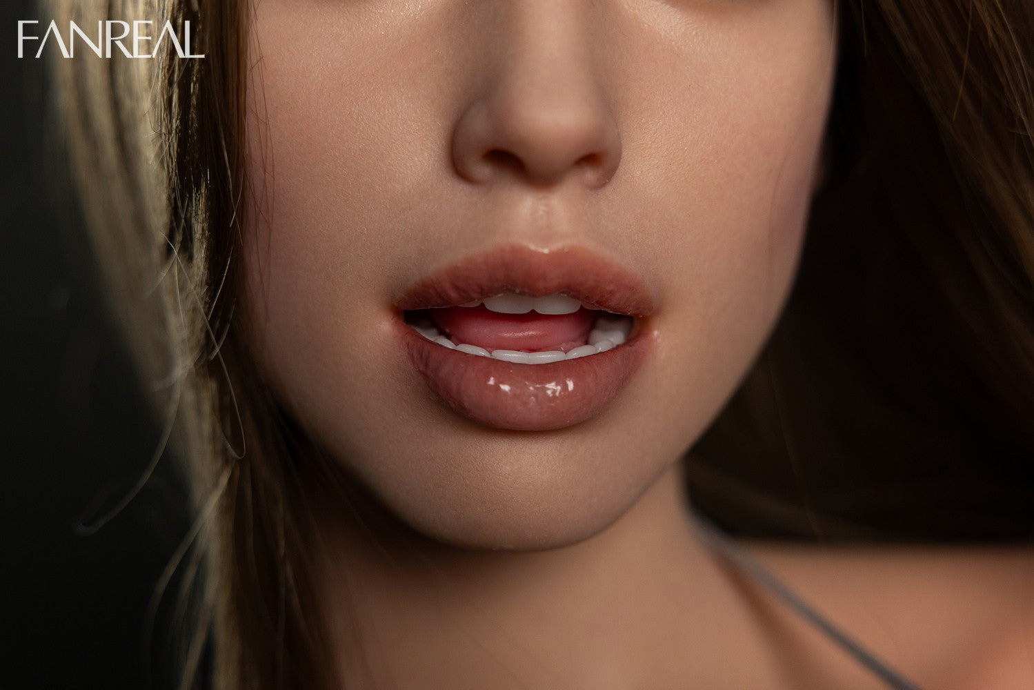 Della Torso Sex Doll (FanReal Doll 95 cm g-cup Silikon) EXPRESS