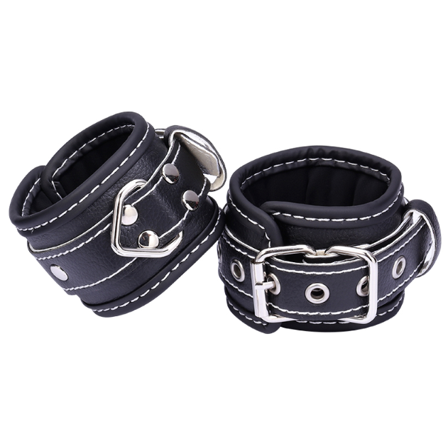 BDSM Zestaw - kajdanki, bicz, smycz, kulka knebel, maska ​​na oczy (zestaw 9-częściowy)