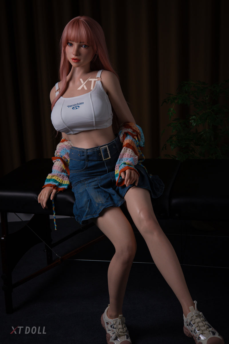 Sophia Sex Doll (XT Doll 165 cm e-cup #XT-5 silikon)