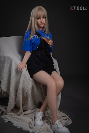 Lisa Sex doll (Xt doll 164cm c-cup #XT-23 silicone)