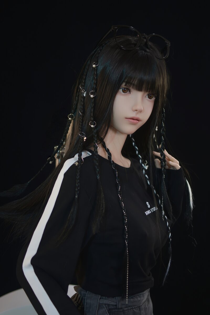 Lalka erotyczna Xiaolu (FUDoll 150 cm B-cup silikon)