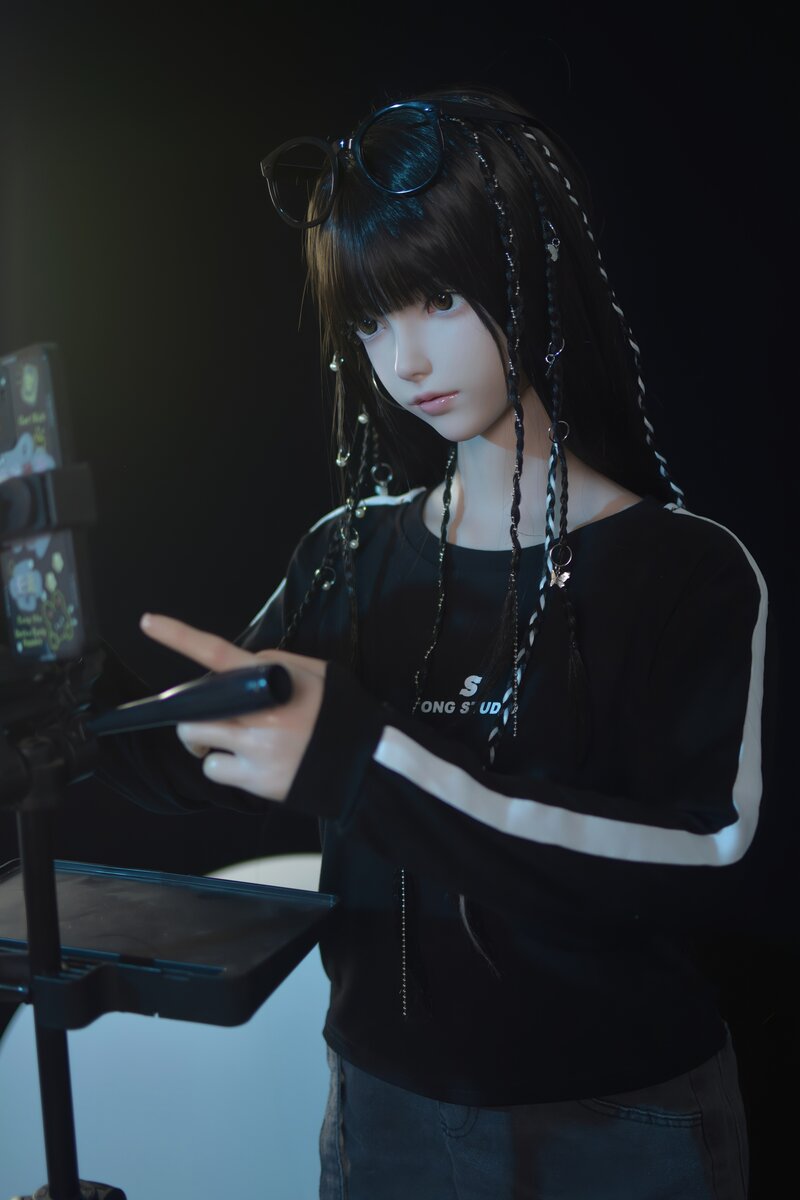 Lalka erotyczna Xiaolu (FUDoll 150 cm B-cup silikon)