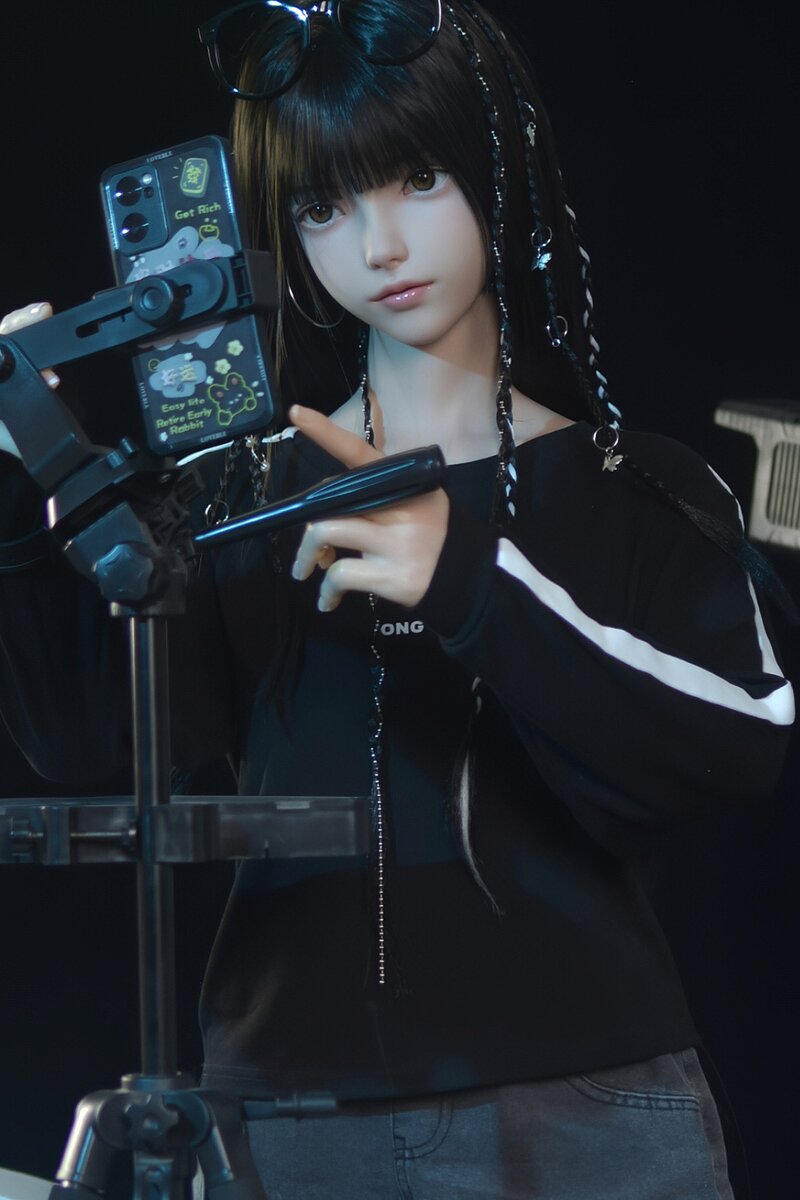 Lalka erotyczna Xiaolu (FUDoll 150 cm B-cup silikon)