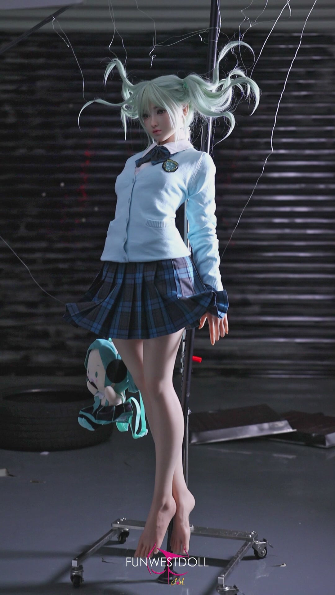Hatsune Miko Sex Doll (FunWest Doll 159 cm a-cup #041S silikon)