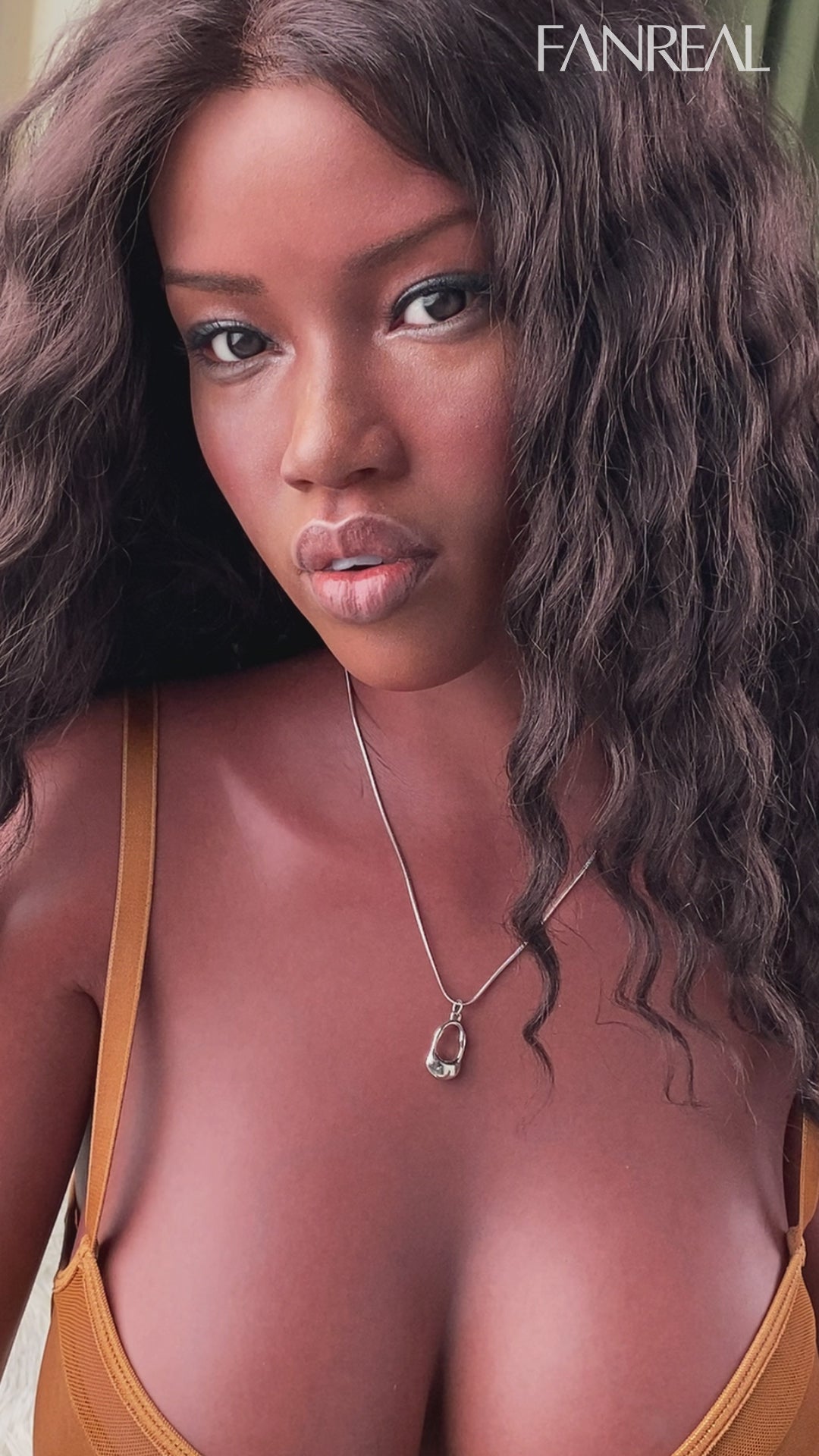 Lalka seksu Ellie (FanReal Doll 165cm D-cup Silikon)