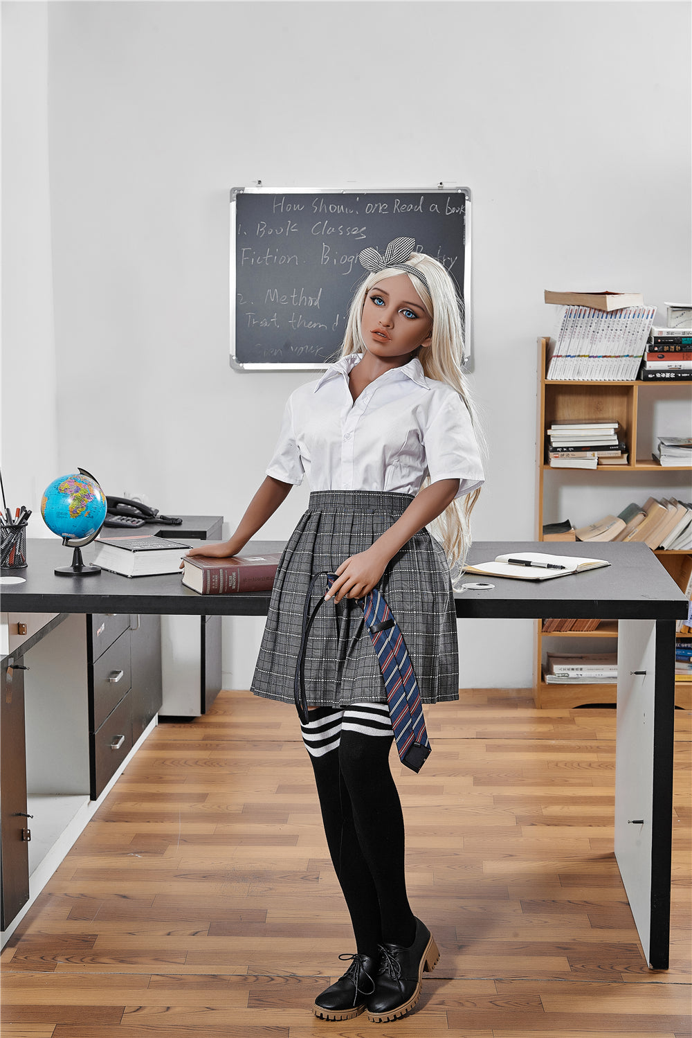 Lalka seksu Victoria (Irontech Doll 150cm b-cup #50TPE)